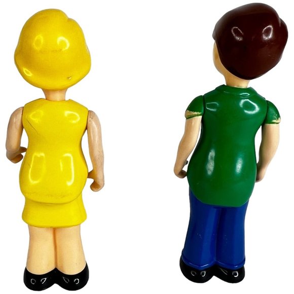 Vintage Little Tikes Dollhouse Green Shirt Dad & Yellow Dress Mom Father Mother - Picture 5 of 6